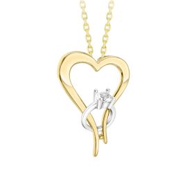 Diamond heart pendant with chain 